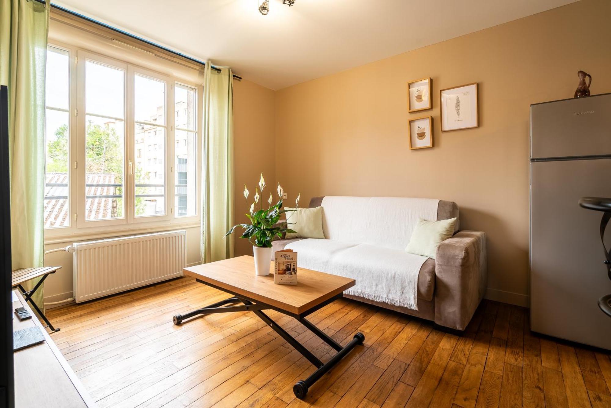 Mon Appart'Hotel - Gare De Limoges - Appartement Familial - Parking En Supp Dış mekan fotoğraf